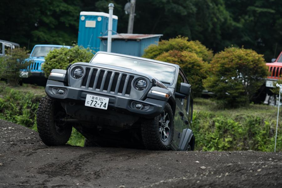  Jeep Wrangler Unlimited Rubicon (JL) 2019 года  (JP) (фото 3 из 18)